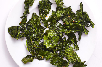 Better Choice: Kale Chips vs. Potato Chips