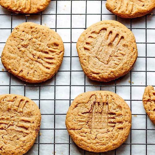 Simple Keto Cookie Recipe For That Undeniable Sweet Tooth!